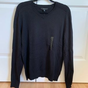 Marc Anthony men’s sweater